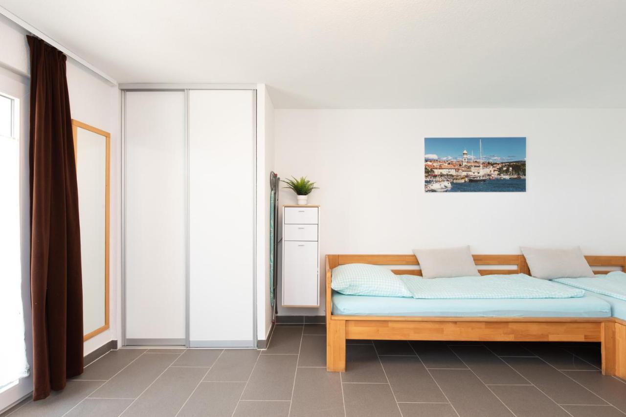 Apartments Oleander Krk Town Exterior photo