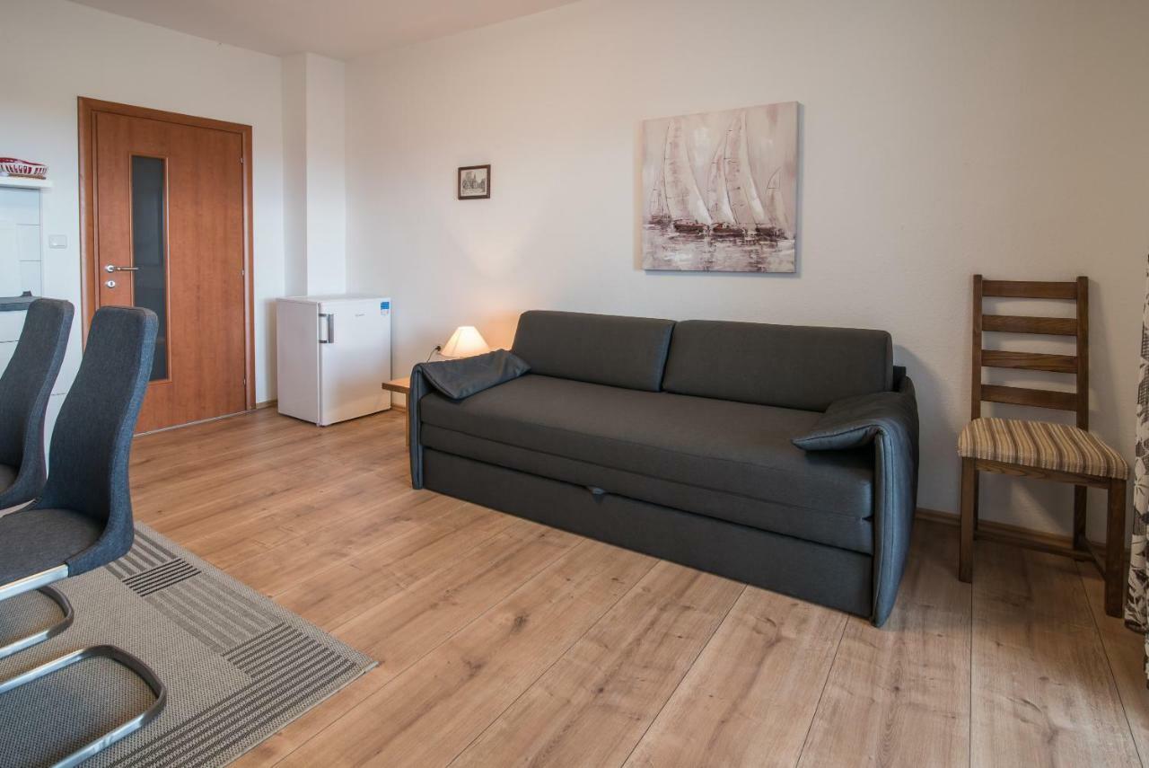 Apartments Oleander Krk Town Exterior photo
